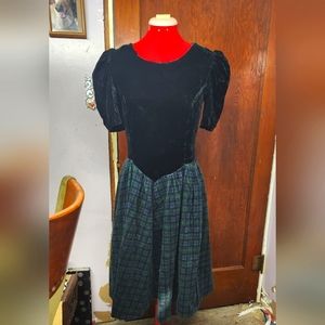 1980s does 40s dress